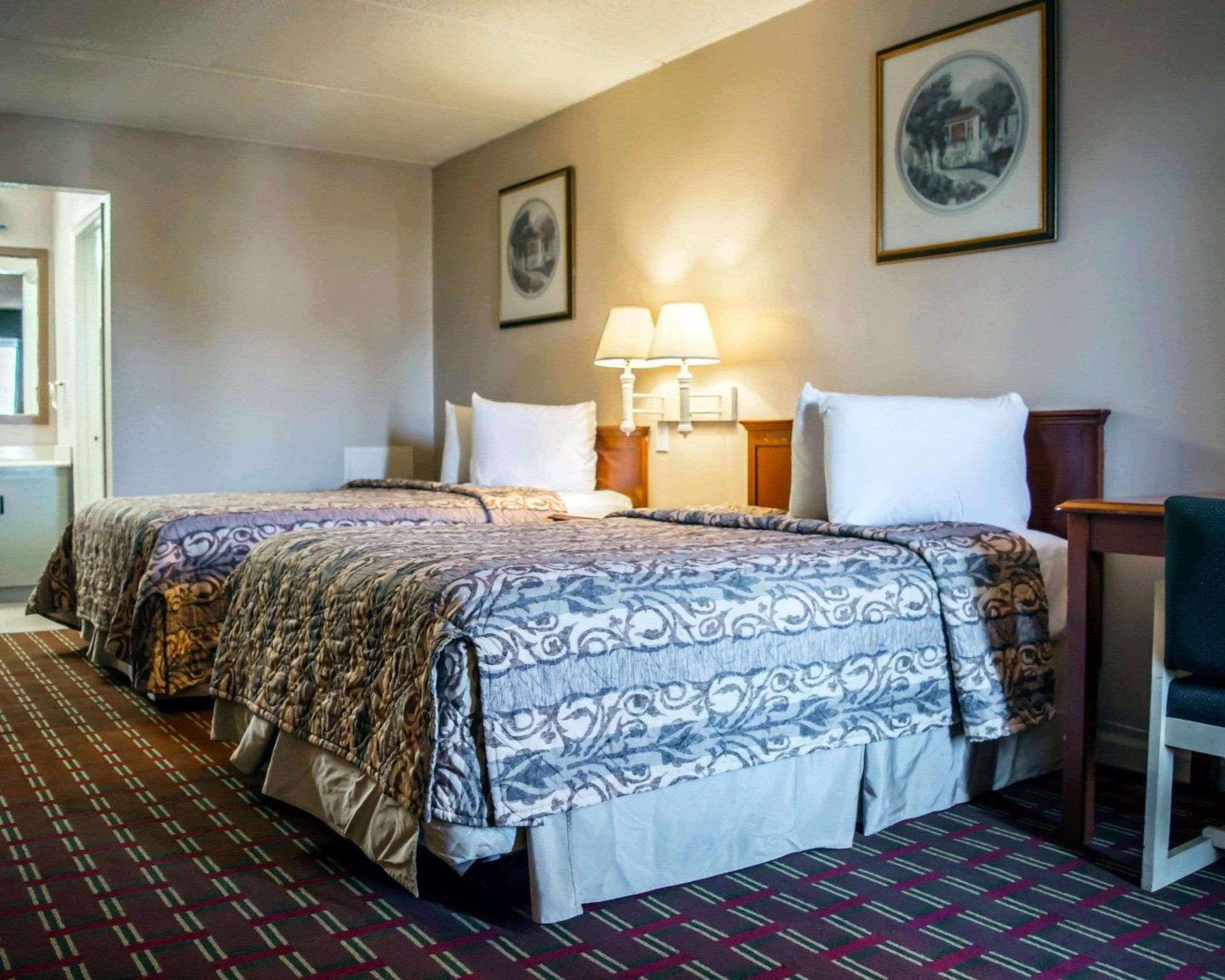 Rodeway Inn Clearwater-Dunedin Exterior foto